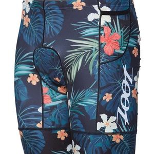 Zoot Men’s NWT Medium 7” tri short in tropical print